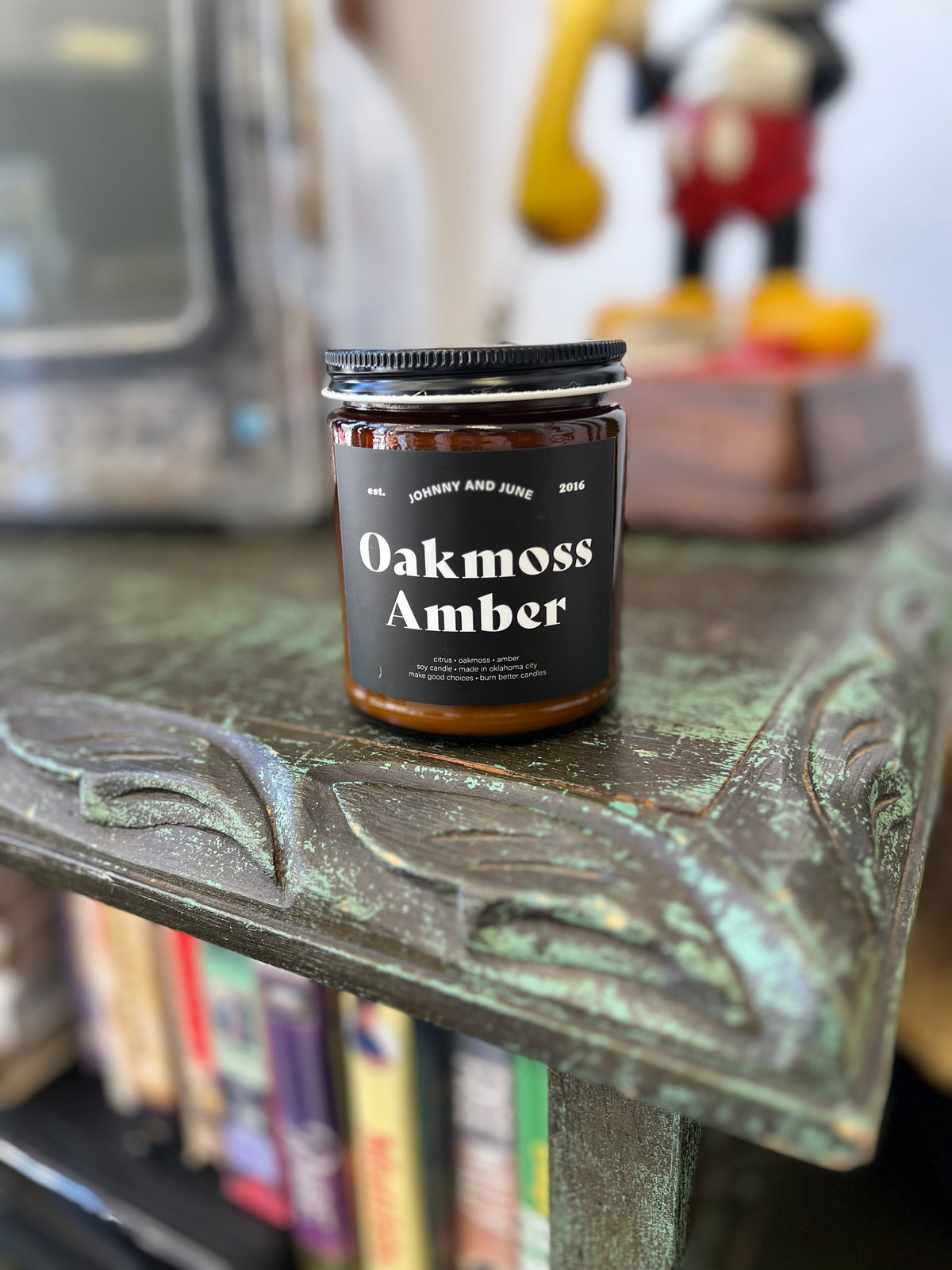 Oakmoss Amber 8oz Soy Candle
