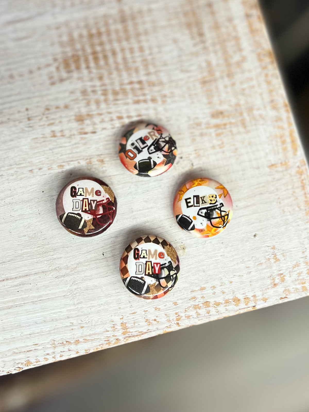 Spirit Buttons + Oilers