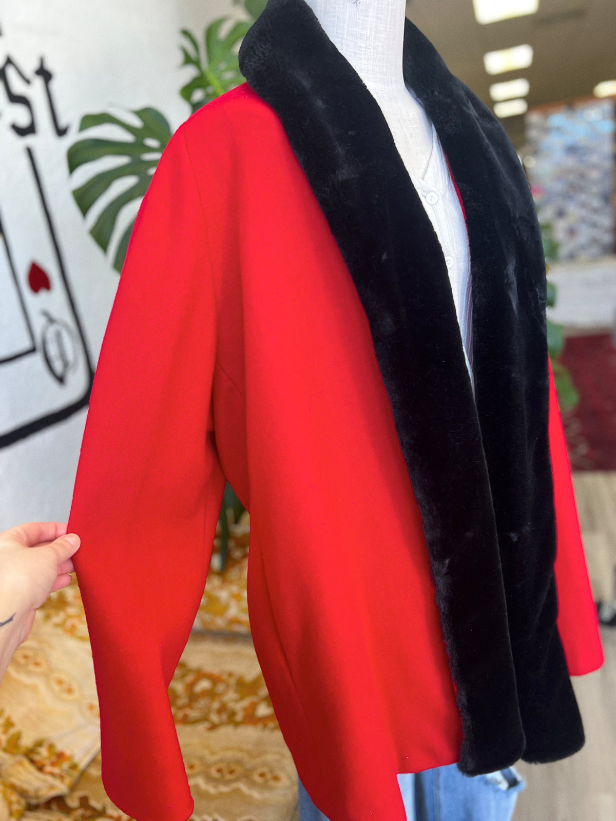 Vault Vintage | Red Wool Fur Collar Coat L/XL