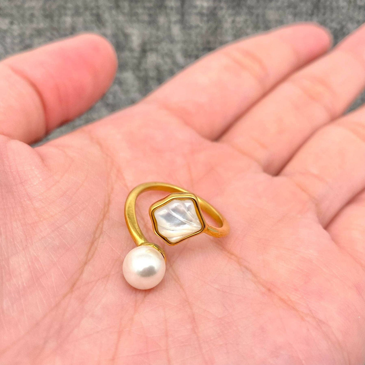 18K GP Pearl/Shell Ring