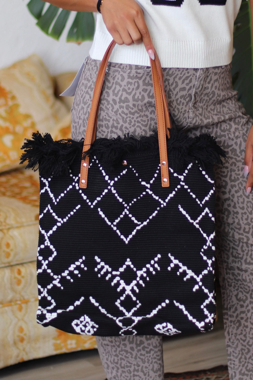 Summer*Door*Buster- Madi Tote || Black