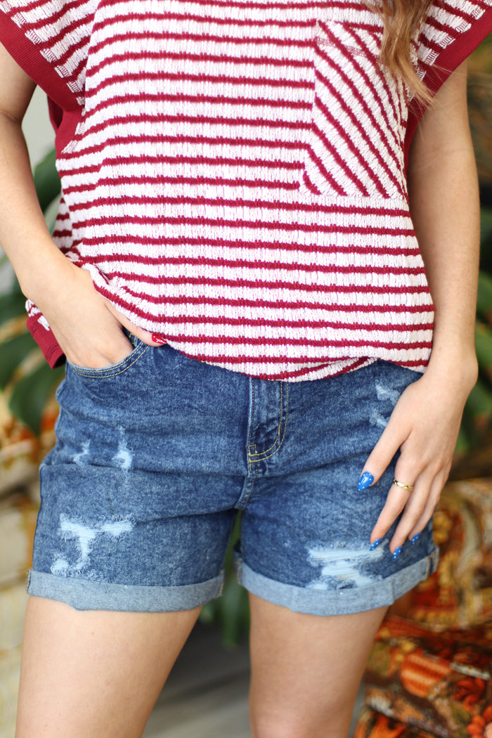 Jenny Mom Shorts - Dark Wash