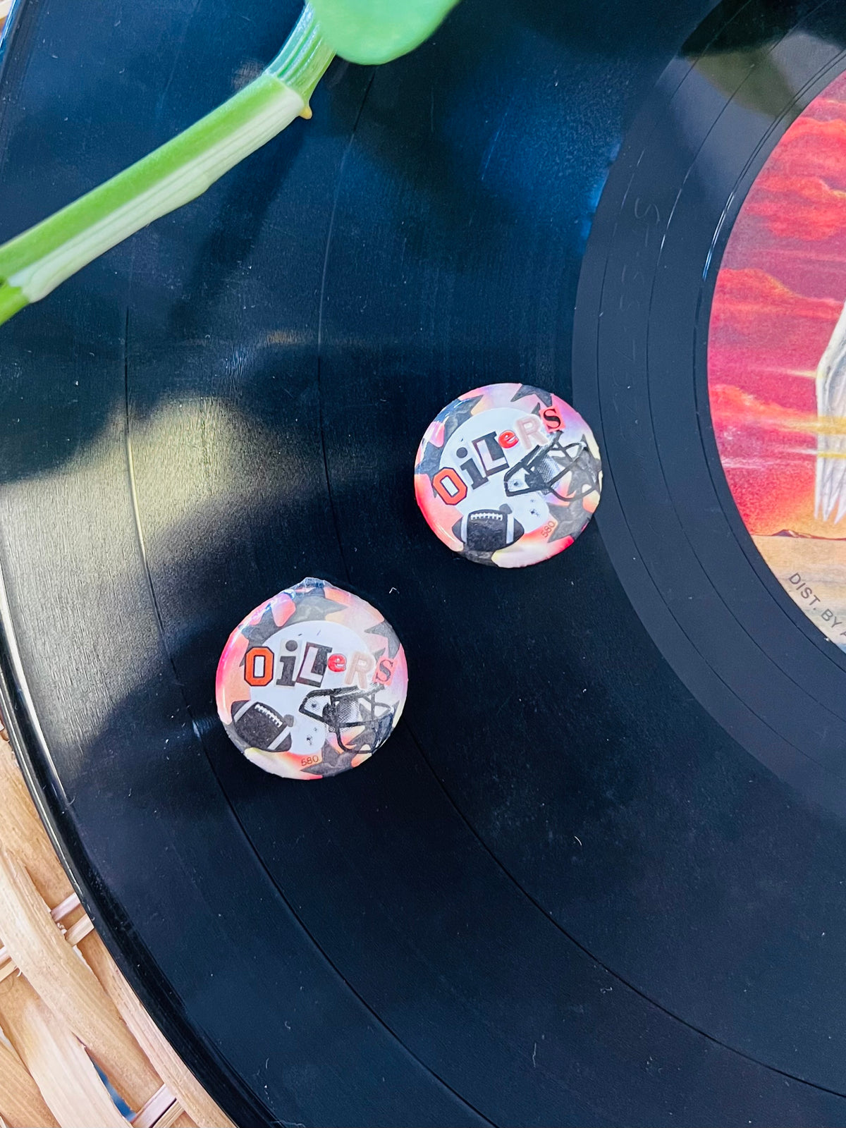 Spirit Buttons + Oilers