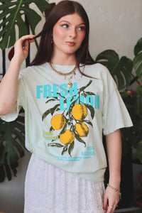 Lemon Graphic Tee in Mint