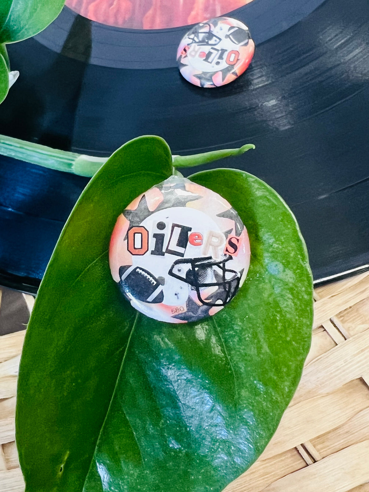 Spirit Buttons + Oilers
