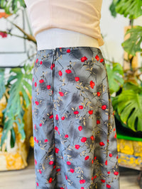 Vault Vintage | Grey Floral Skirt Medium
