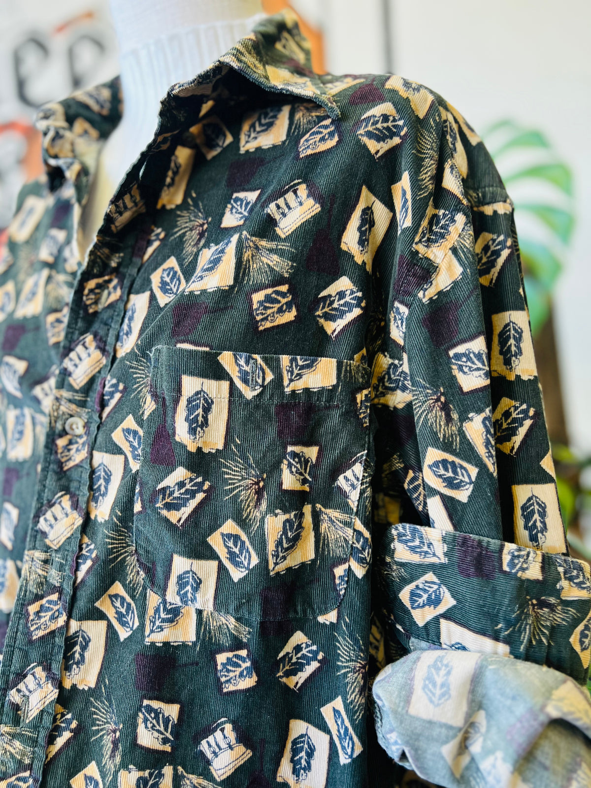 Vault | Corded Leaf Button Down Large