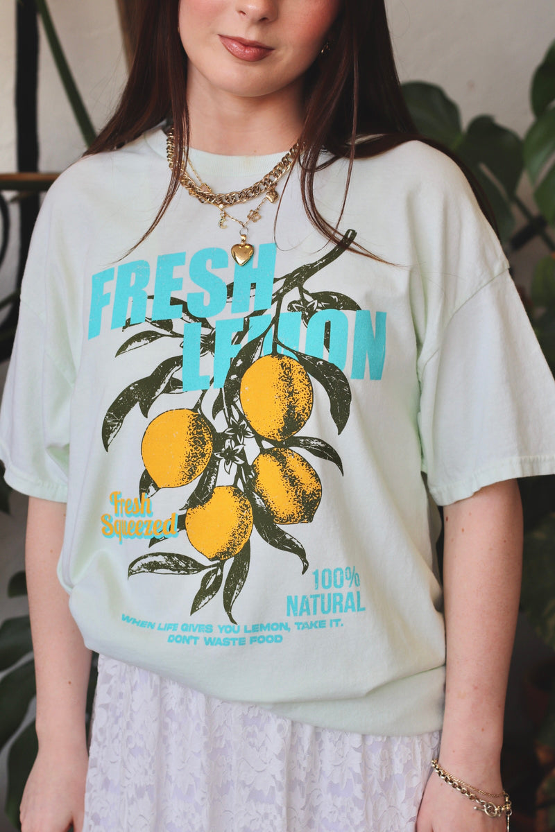 Lemon Graphic Tee in Mint