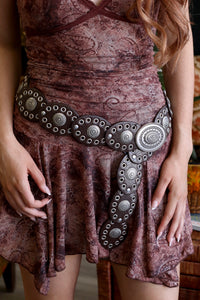 Brown 90s Style Boho Eyelet Oval Disc Belt